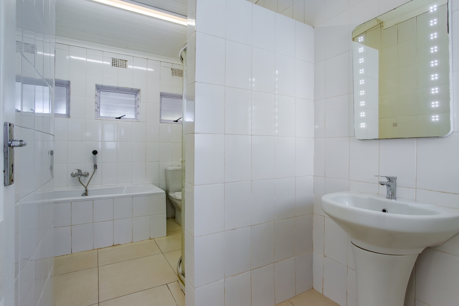 To Let Commercial Property for Rent in Bainskloof Western Cape